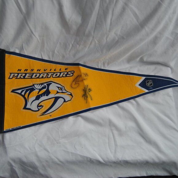 Nashville Predators NHL Pennant Signed - Picture 1 of 9